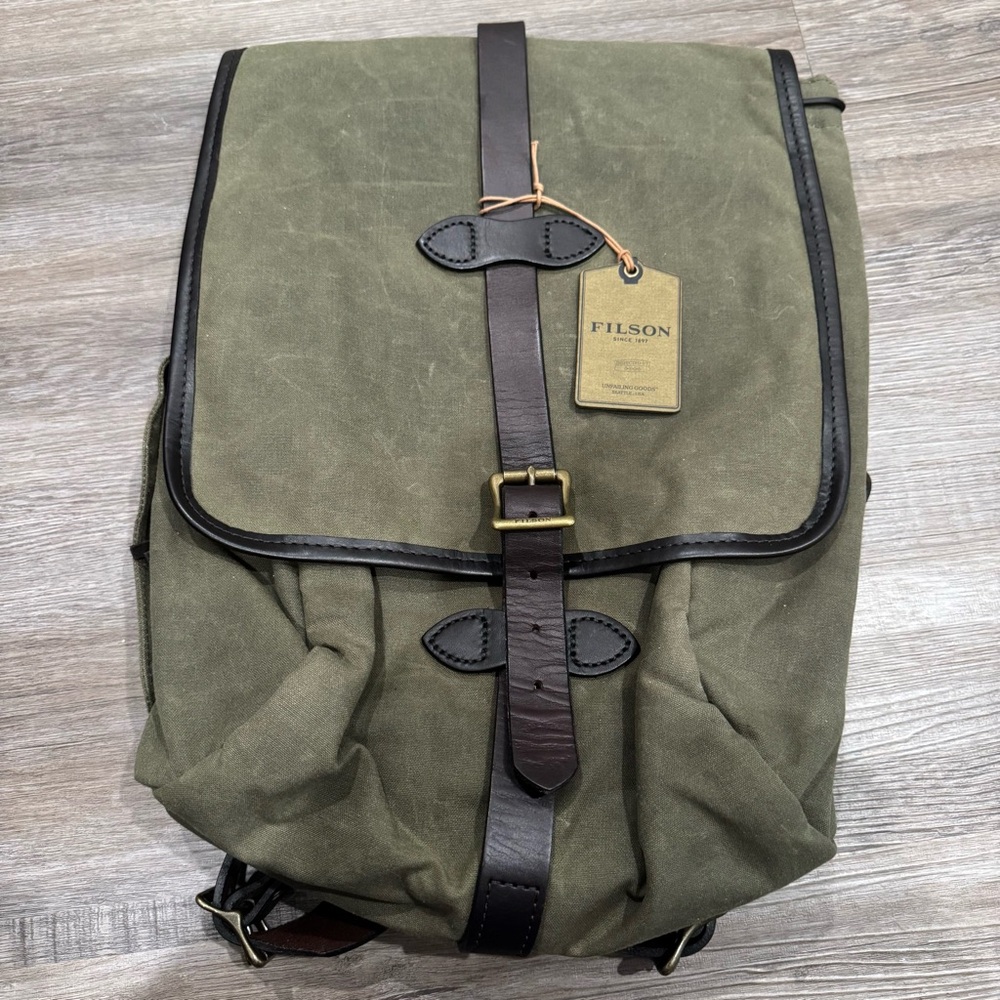Filson Tin Cloth Backpack in Ottergreen